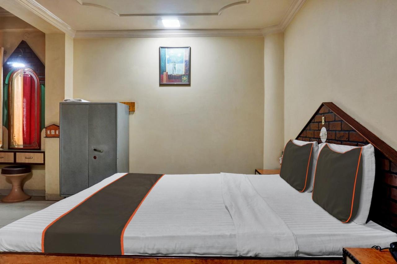 Collection O Hotel Shiv Inn Pune Bagian luar foto