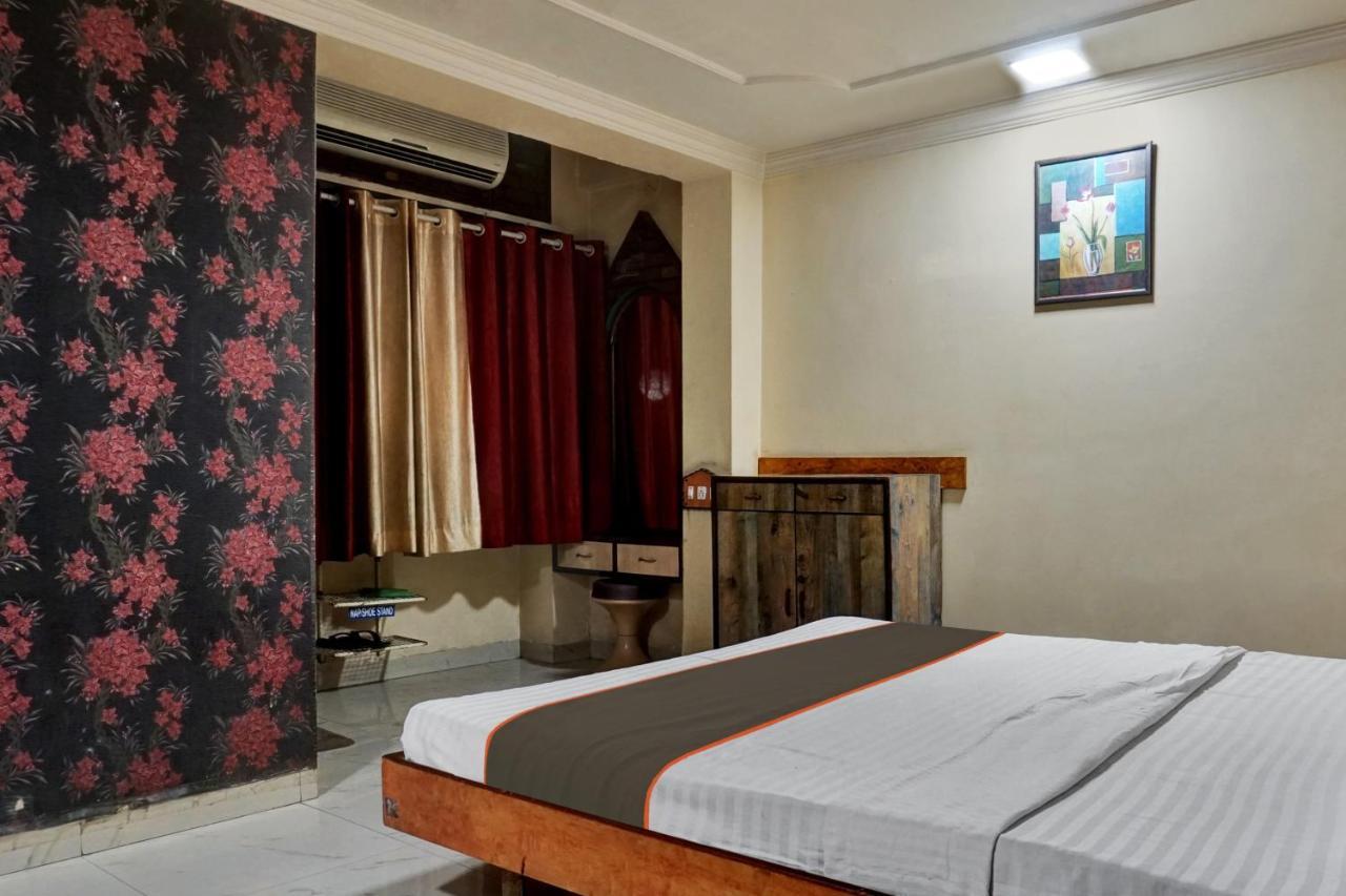 Collection O Hotel Shiv Inn Pune Bagian luar foto